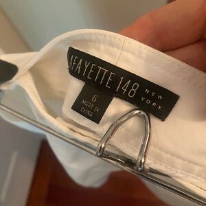 Chic Shorts Lafayette 148 in White